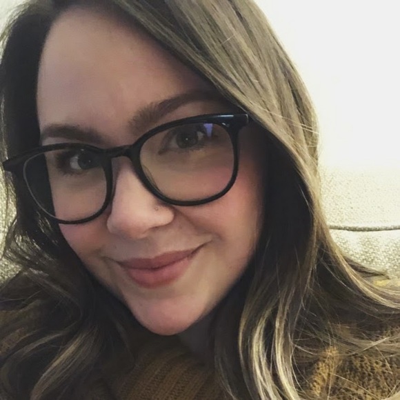 Meet your Posher, Rachel - Picture 1 of 1